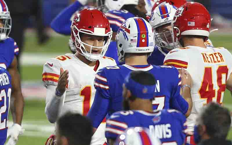 betting on Josh Allen and Patrick Mahomes in the NFL Playoffs