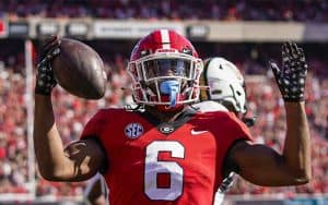 Daylen Everette of the Georgia Bulldogs celebrating
