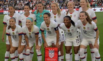 Women's World Cup Team USA 2023 posing for a team picture