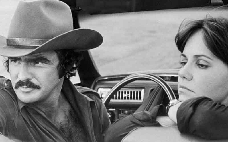 Burt Reynolds and Sally Field in Smokey and the Bandit 1977