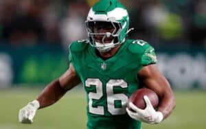 Saquon Barkley running the ball for the Eagles