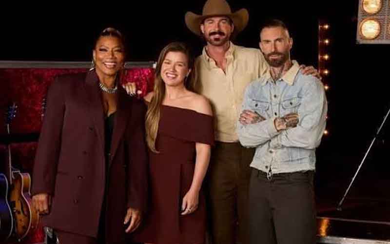 Kelly Clarkson, Adam Levine, Riley Green, and Queen Latifah
